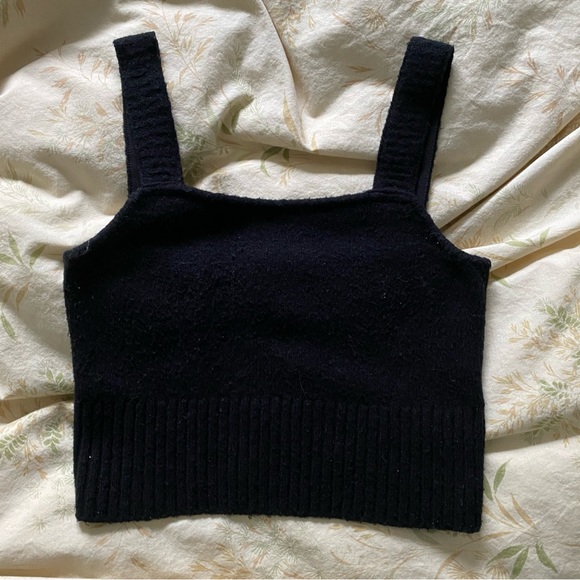 Knit Cropped Tank - Picture 1 of 3